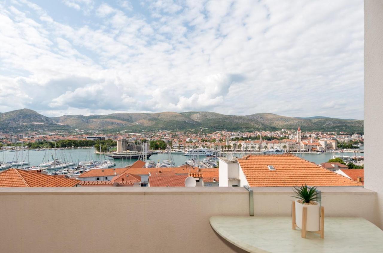 The Old Town View Apartment, 5 Min Walk, Parking