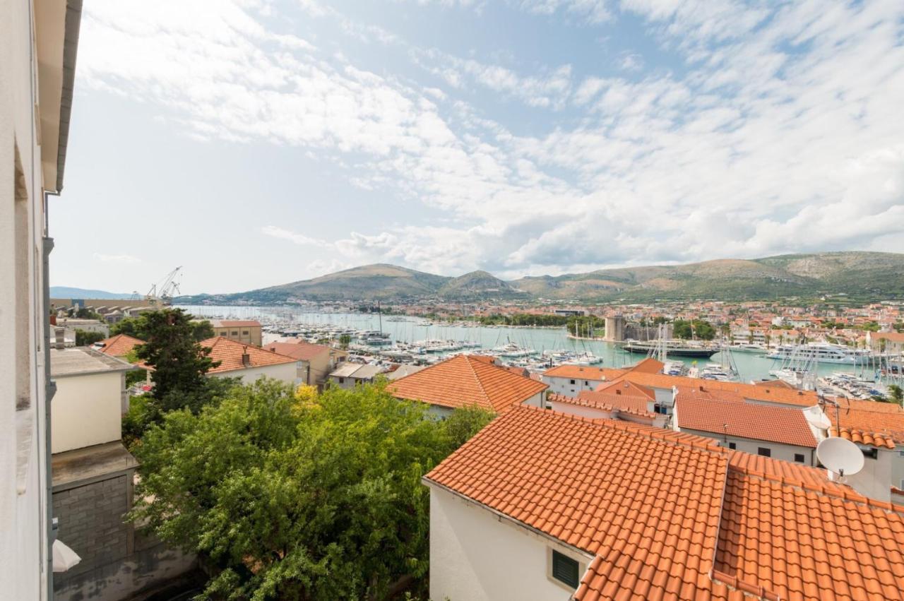 Apartment The Old Town View Apartment, 5 Min Walk, Parking Trogir