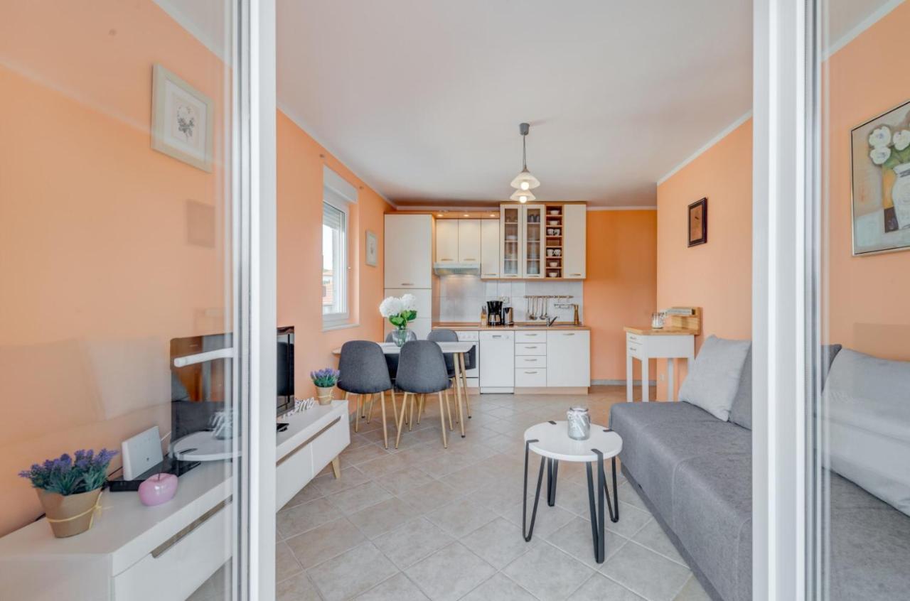 Appartement The Old Town View Apartment, 5 Min Walk, Parking