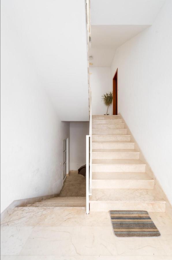 Appartement The Old Town View Apartment, 5 Min Walk, Parking